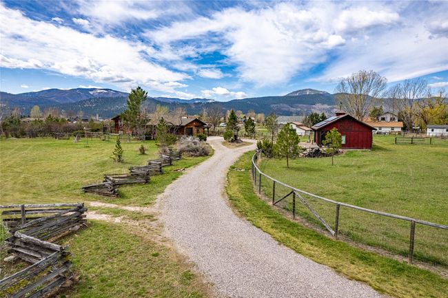 Entry from Stegner Dr. | Image 94