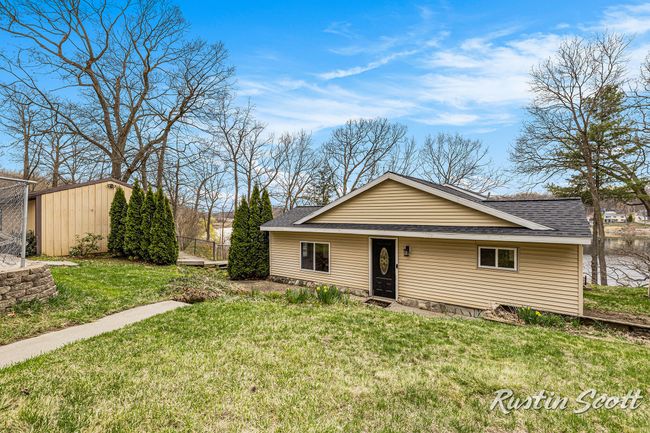 7229 Bordeau Dr Ne, House other with 3 bedrooms, 2 bathrooms and null parking in Belding MI | Image 41