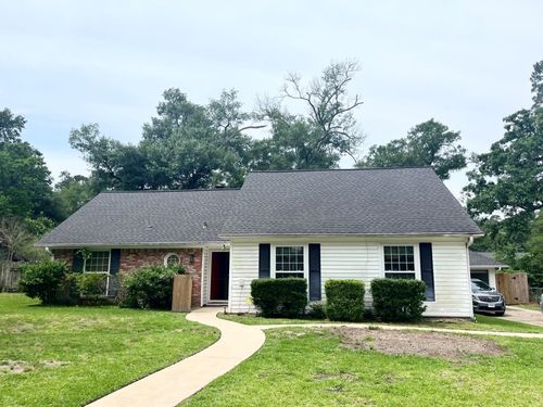 208 Pine Valley St, Huntsville, TX, 77320-3412 | Card Image