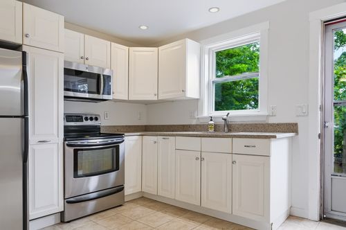 1113-70 Carroll Ave, Newport, RI, 02840-6442 | Card Image