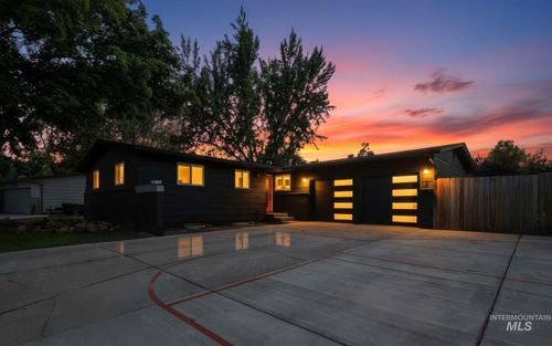 4075 N Bristol St, Boise, ID, 83704-3318 | Card Image