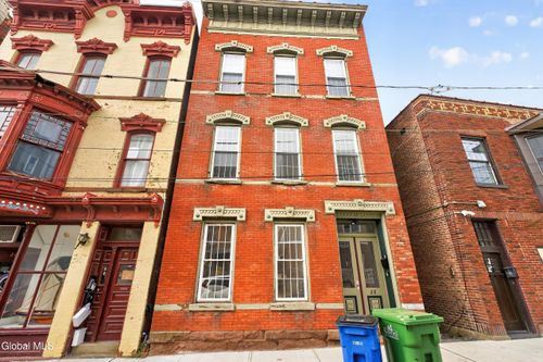 1-28 White St, Cohoes, NY, 12047-3235 | Card Image