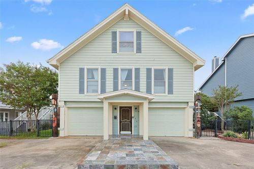 146 Tamana Dr, Tiki Island, TX, 77554-7133 | Card Image