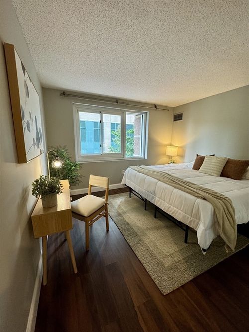 apt-222-12-8 Museum Way, Cambridge, MA, 02141-1888 | Card Image