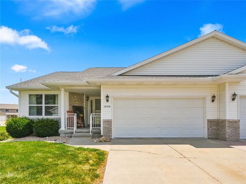1848 Comisky Ct, Ely, IA, 52227-9664 | Card Image