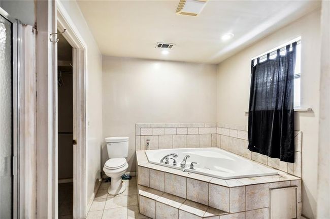 Main bath | Image 9