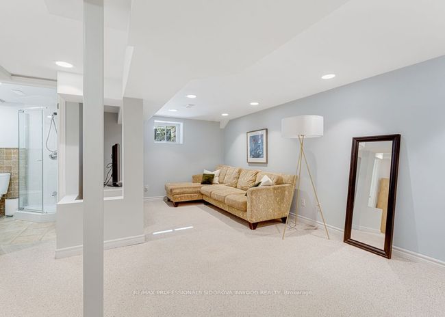 117 Colbeck St, House other with 4 bedrooms, 2 bathrooms and 1 parking in Toronto ON | Image 23