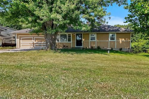 21062 Bright Ln, Lawson, MO, 64062-8323 | Card Image