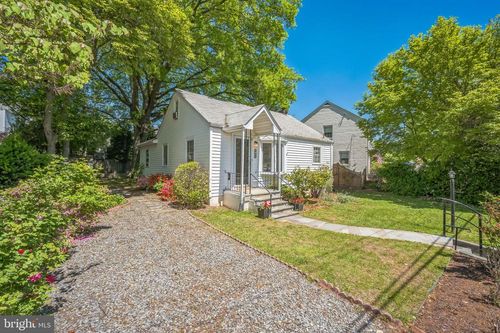 6105 26th St N, ARLINGTON, VA, 22207-1136 | Card Image