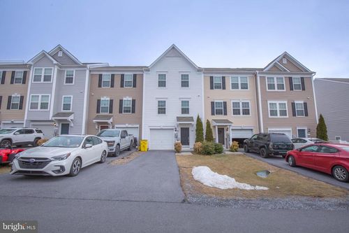 440 Rumbling Rock Rd, HEDGESVILLE, WV, 25427-4522 | Card Image