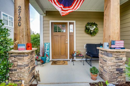 2720 Edinburgh Channel Rd, Kingsport, TN, 37664-5674 | Card Image