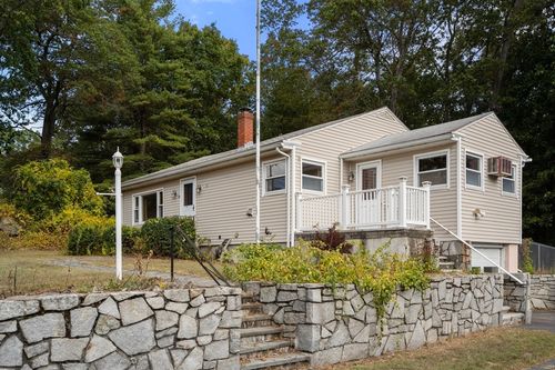11 Mountain View Dr, Dracut, MA, 01826-2537 | Card Image