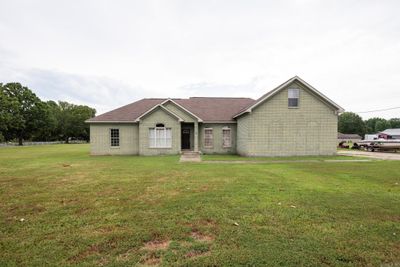 25 Calvary, House other with 4 bedrooms, 2 bathrooms and null parking in Lonoke AR | Image 1