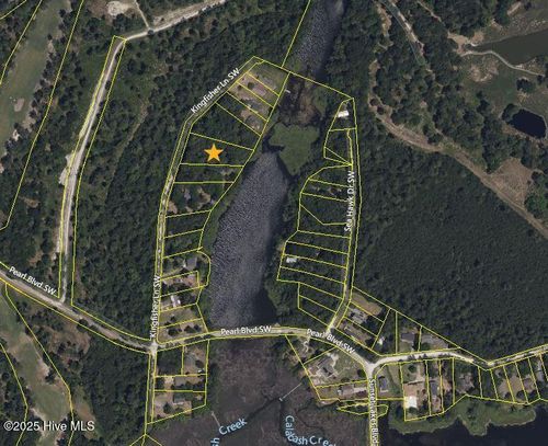 15-632 Kingfisher Ln Sw, Sunset Beach, NC, 28468-4906 | Card Image