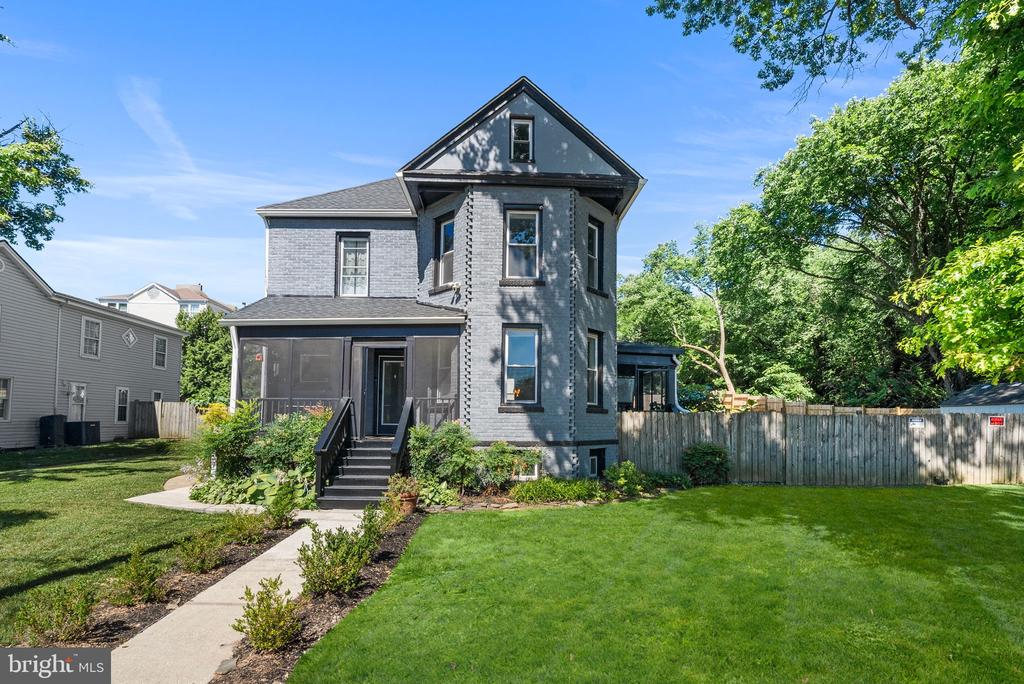 Residential in WASHINGTON