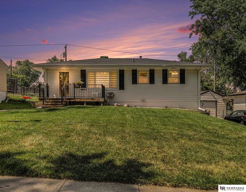 9418 Meredith Ave, Omaha, NE, 68134-3028 | Card Image