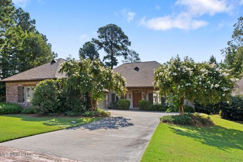 124 Herons Lndg, Ridgeland, MS, 39157-8687 | Card Image