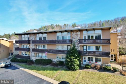 338-1814 Fairway Dr, Basye, VA, 22810 | Card Image