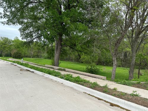 227 Ticky Dr, Princeton, TX, 75407-5747 | Card Image