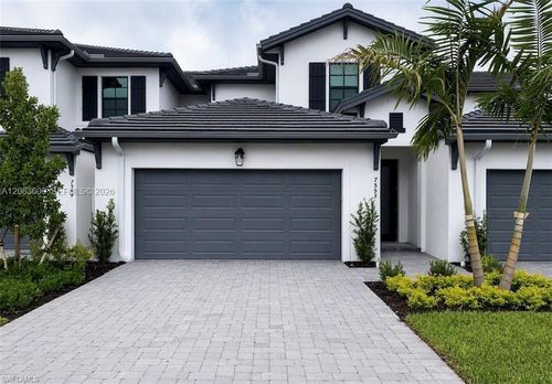 7553 Carnegie Way, NAPLES, FL, 34119-9842 | Card Image