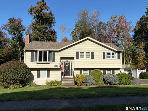 47 Sharon Dr, Wallingford, CT, 06492-2033 | Card Image