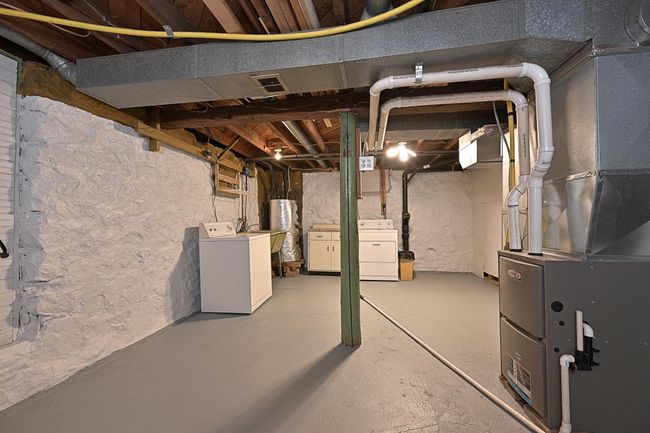 LAUNDRY AND UTILITIES | Image 23