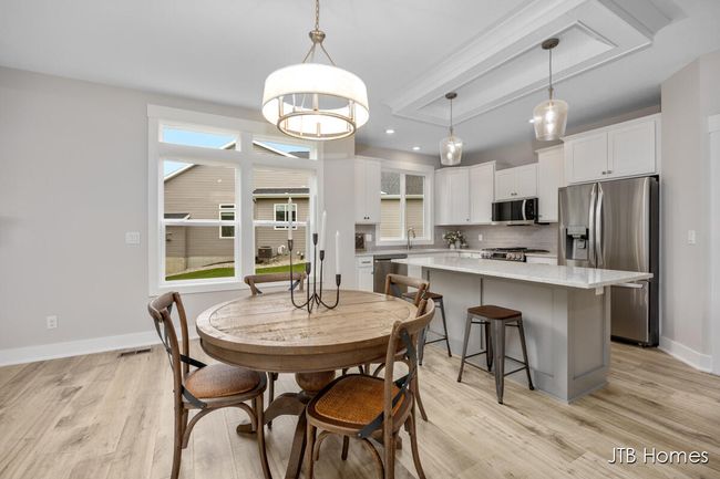 7571 Brook Villa Ct, Condo with 3 bedrooms, 3 bathrooms and null parking in Allendale MI | Image 6