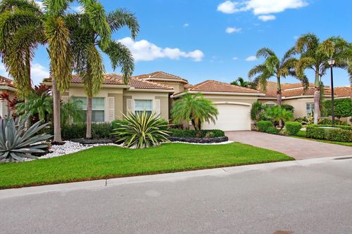 8211 Green Mountain Rd, Boynton Beach, FL, 33473-5077 | Card Image