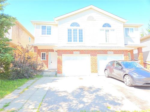 a-673 Butternut Ave, Waterloo, ON, N2V2L1 | Card Image