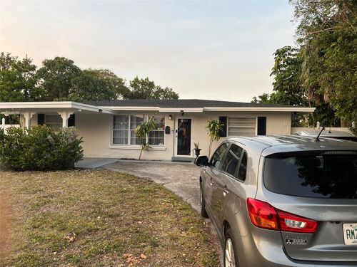 121 Nw 18th St, Pompano Beach, FL, 33060-5260 | Card Image