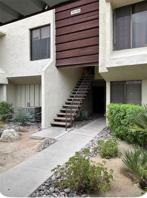 1655 E Palm Canyon Dr, Palm Springs, CA, 92264-9130 | Card Image