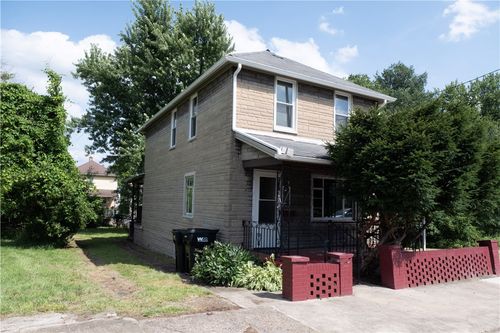 308 Wykes St, Aliquippa, PA, 15001-3157 | Card Image