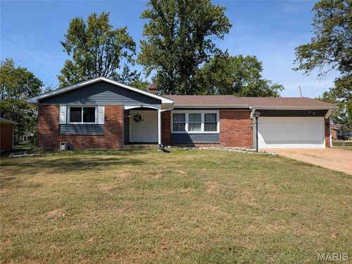 3115 Wellington Dr, Florissant, MO, 63033-1315 | Card Image