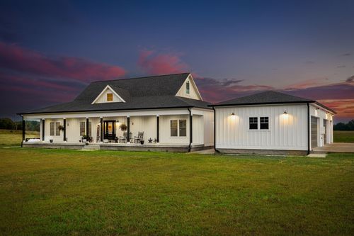 1074 Pair Six Dr, Springfield, TN, 37172-2229 | Card Image