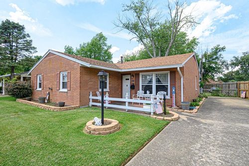 1911 Wyandotte Ave, Owensboro, KY, 42301-5234 | Card Image