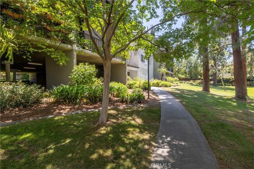 apt-208-242 E Fern Ave, Redlands, CA, 92373-6060 | Card Image