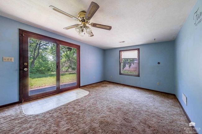 402 1 St St, House other with 4 bedrooms, 2 bathrooms and null parking in Saint George KS | Image 16