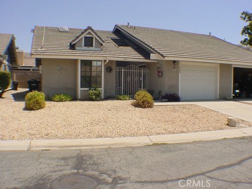1363 Freedom Way, San Jacinto, CA, 92583 | Card Image