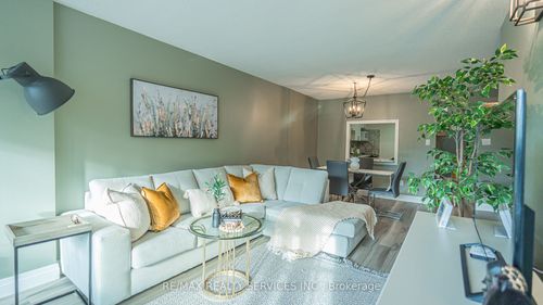 203-8 Lisa Street, Brampton, ON, L6T4S6 | Card Image