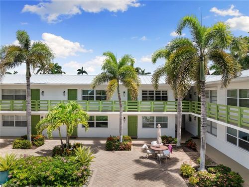 apt-19-975 9th Ave, NAPLES, FL, 34102-8238 | Card Image