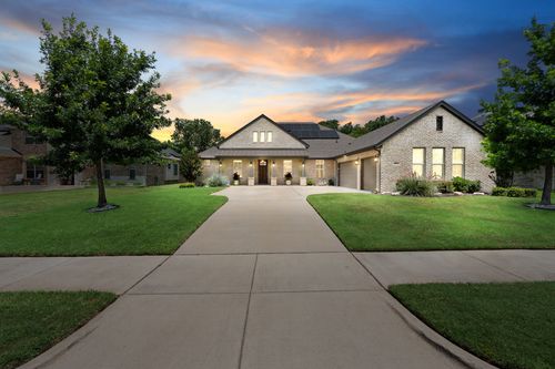 1021 Ranger Dr, Desoto, TX, 75115-1233 | Card Image