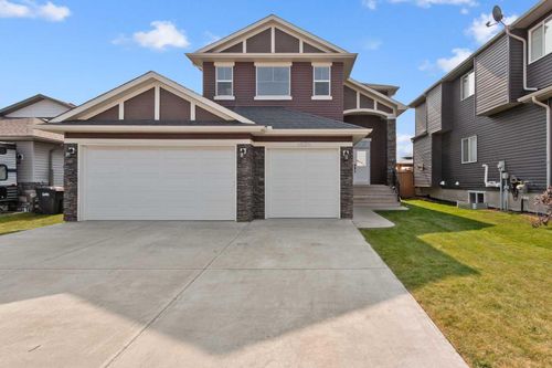 1535 Idaho Street, Carstairs, AB, T0M0N0 | Card Image