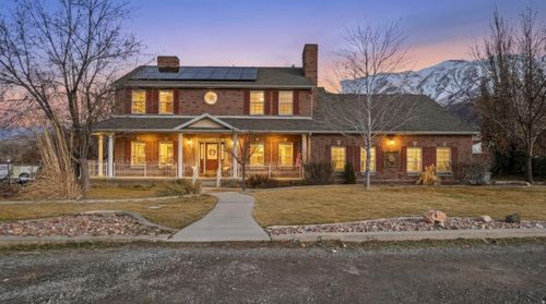 136 N 200 E, Santaquin, UT, 84655-7115 | Card Image