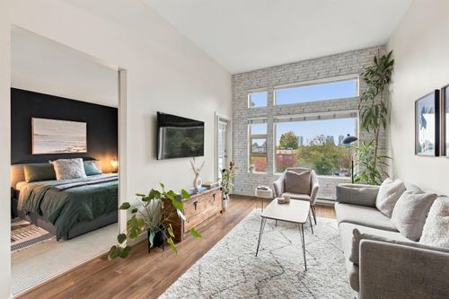 504-1677 Lloyd Ave, North Vancouver, BC, V7P0B1 | Card Image