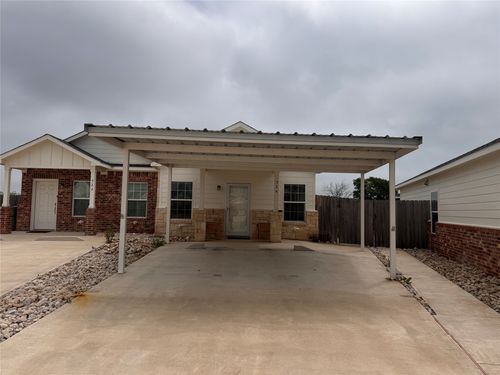 524 Alamo Ct, McGregor, TX, 76657-1027 | Card Image