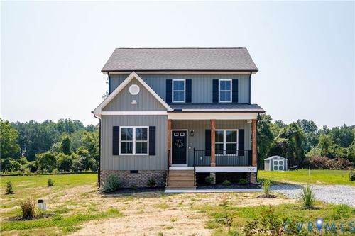 7957 Pennsylvania Ave, West Point, VA, 23181-9474 | Card Image
