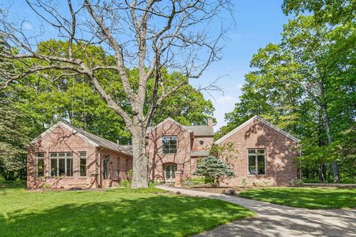 N3870 N Grand Oak Dr, Iron Mountain, MI, 49801-9470 | Card Image