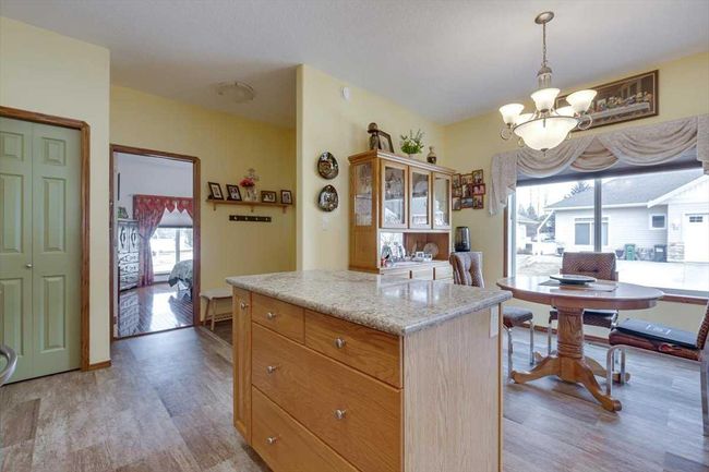 40 - 939 Ramage Crescent, Townhouse with 3 bedrooms, 3 bathrooms and 3 parking in Red Deer AB | Image 11