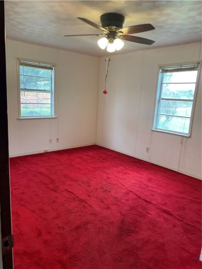 302 Newberry St, House other with 3 bedrooms, 1 bathrooms and null parking in Alice TX | Image 11