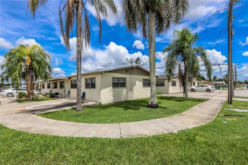 506 Nw 7th Ave, Florida City, FL, 33034-3254 | Card Image